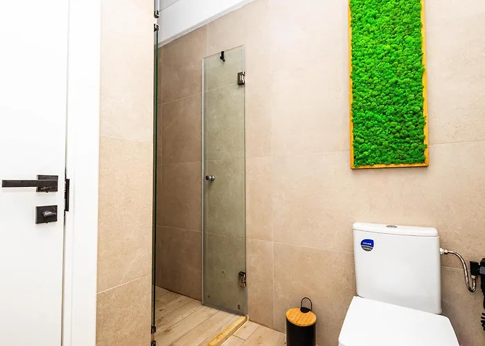 アパート Meraki And ナボダリ