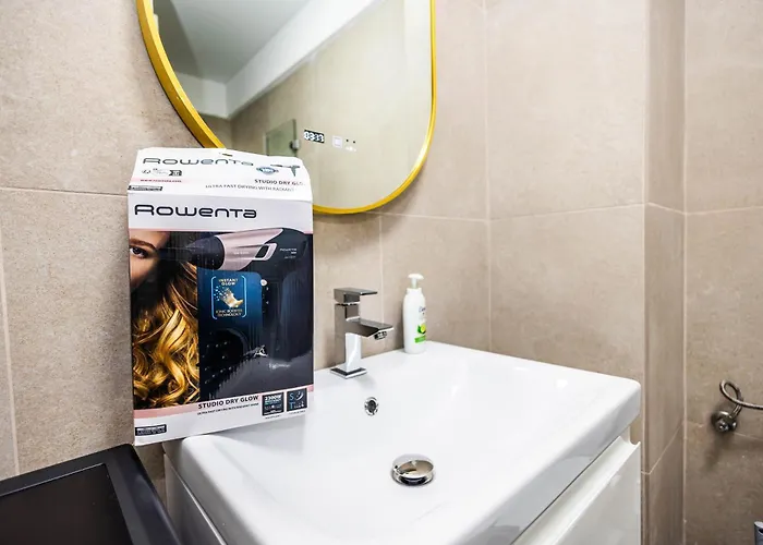 アパート Meraki And