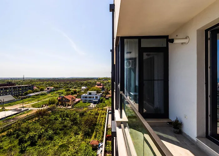 アパート Meraki And ナボダリ