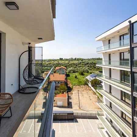Apartment Meraki And *