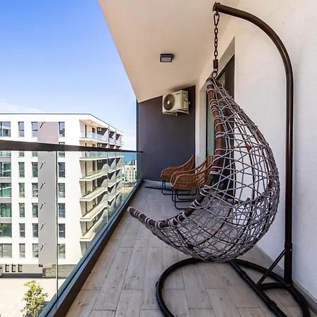 Apartment Meraki And *