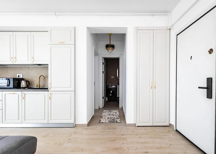 Meraki And Appartamento Năvodari